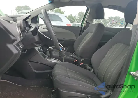 2015 Chevrolet Sonic Lt z USA, uszkodzony, nr VIN 1G1JC5SH2F4145840